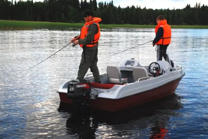 Стеклопластиковый катер SCANDIC Havet 430 DC