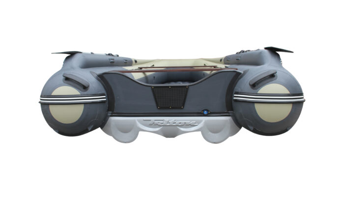Лодка Reef Triton 370 Fi S-Max с интегрированным фальшбортом